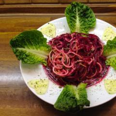 Pinke courgette - bieten - pasta