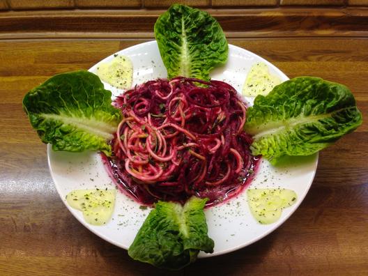 Pinke courgette - bieten - pasta