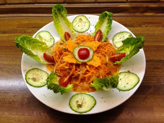 Wortelen - pasta met groene bonen en mango saus