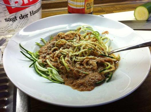 Ruwe spaghetti, eerste poging. Ze waren heerlijk!