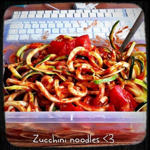 Vroege lunch courgette noedels <3