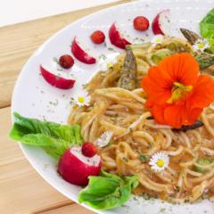 Asperges - Oost-Indische kers bloem - "pasta"