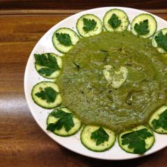 Groene kivi - komkommer - peterselie - soep